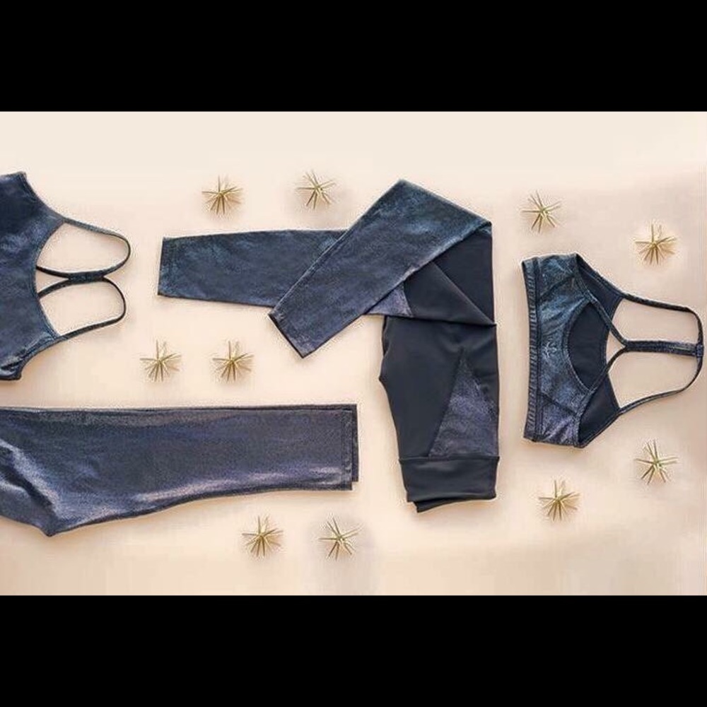 Beyond Yoga foil panel legging